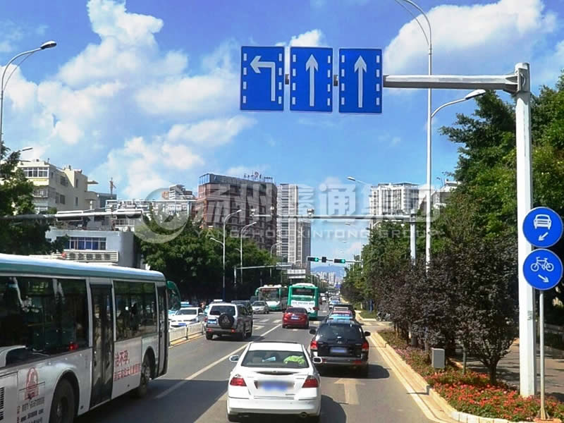 BZG-007，交通標(biāo)志桿，分道標(biāo)志桿