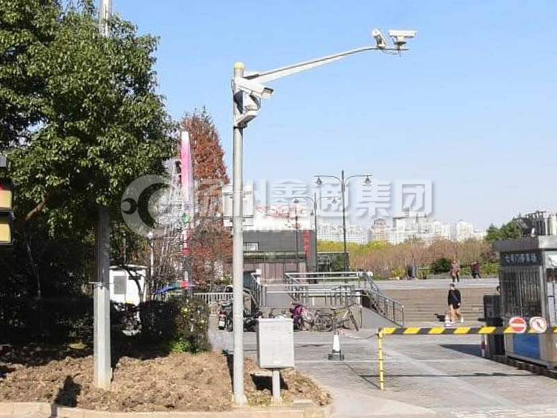DJG-024，電子警察桿，治安監(jiān)控桿